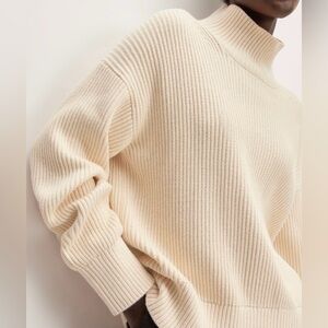 Everlane Organic Cotton Boxy Turtleneck Sweater Beige Ivory Size Small